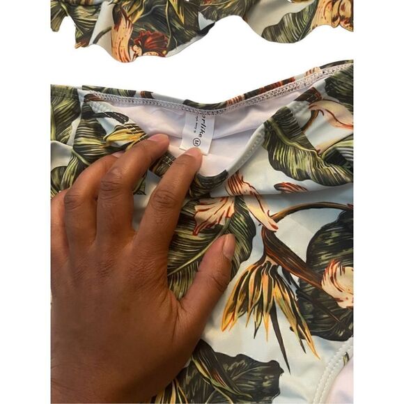 SPORTLIKE RUFFLED TROPIC BIKINI SWIMSUIT - Picture 2 of 3